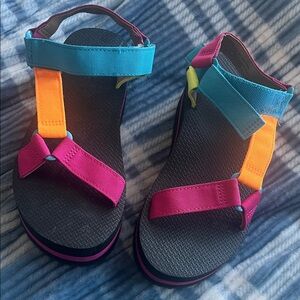 Wild Fable Multicolor Strap Sandals